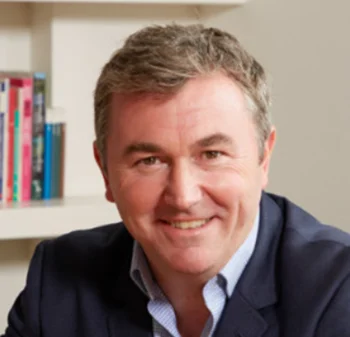 Leon Hughes headshot